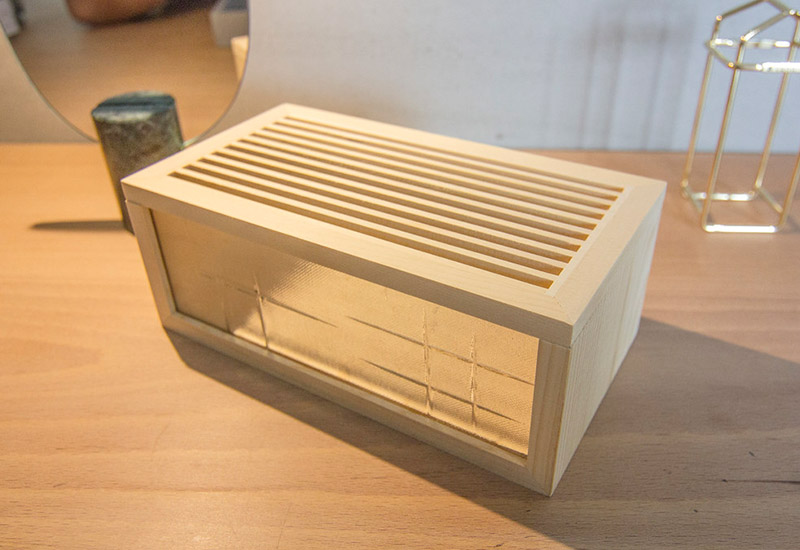 手手 十字紋玻璃花窗多元收納盒